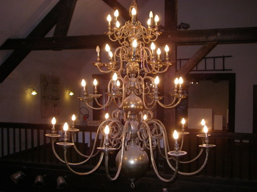 Le lustre de la salle à manger